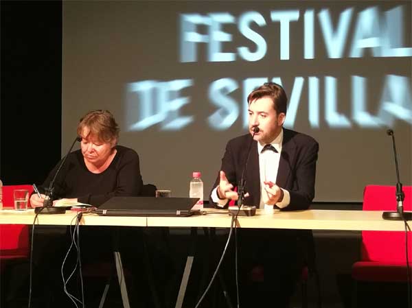 Albert Serra durante su intervención en el seminario 'Por un cine sin límites. Imágenes para tiempos eléctricos'