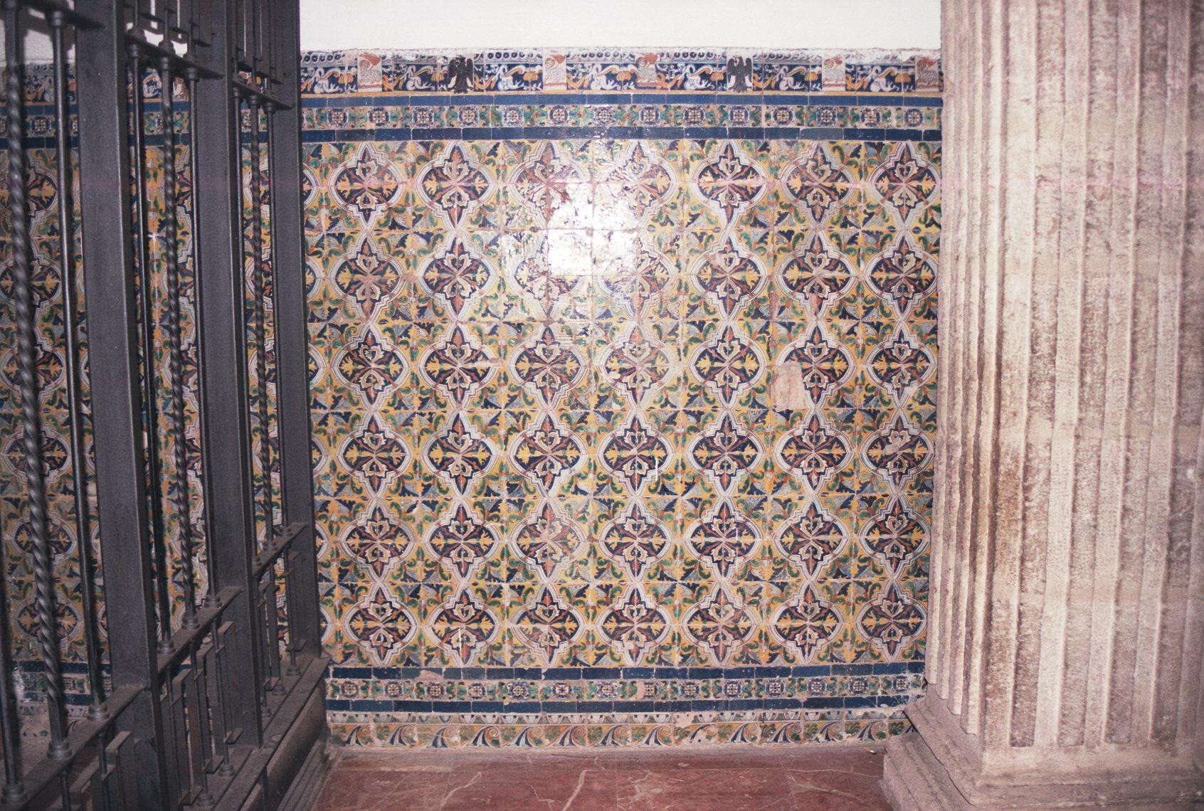 Paños de azulejos. Convento Madre de Dios. Sevilla